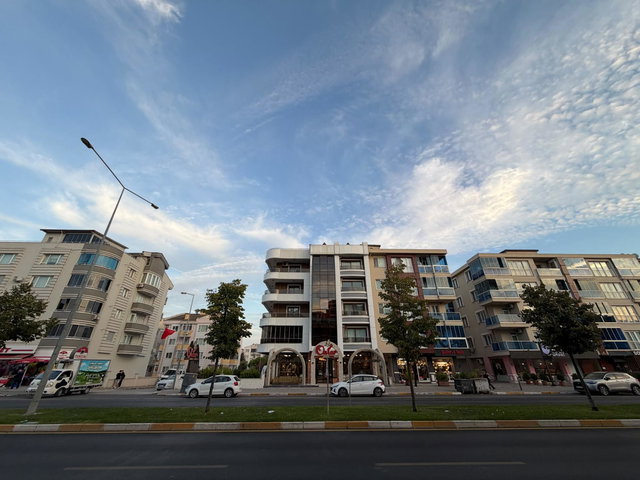 RE/MAX YAZ'DAN SAVAŞTEPE CADDESİ ÜZERİ 3+1 KİRALIK DAİRE