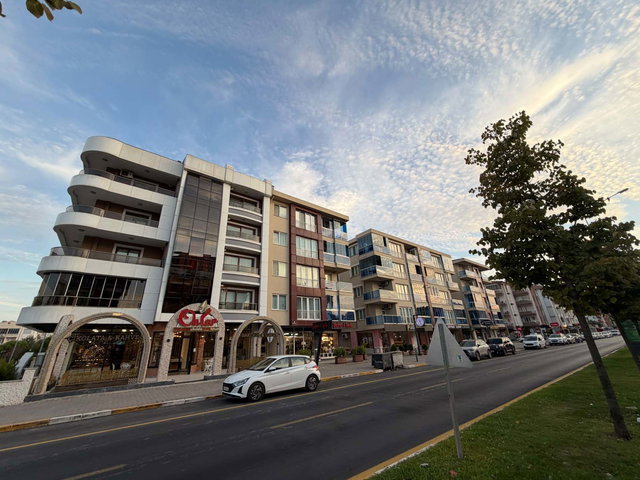 RE/MAX YAZ'DAN SAVAŞTEPE CADDESİ ÜZERİ 3+1 KİRALIK DAİRE