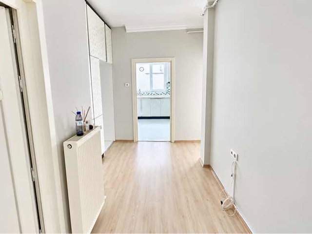REMAX BARLAS GÜRLER'DEN KADIKÖY'DE KİRALIK İÇİ YAPILI 2+1 DAİRE