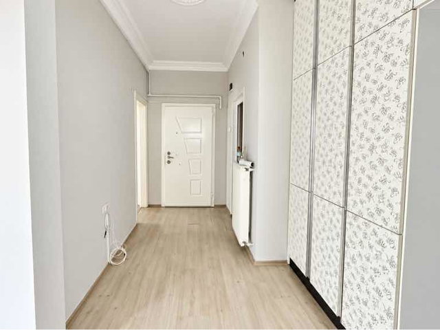 REMAX BARLAS GÜRLER'DEN KADIKÖY'DE KİRALIK İÇİ YAPILI 2+1 DAİRE