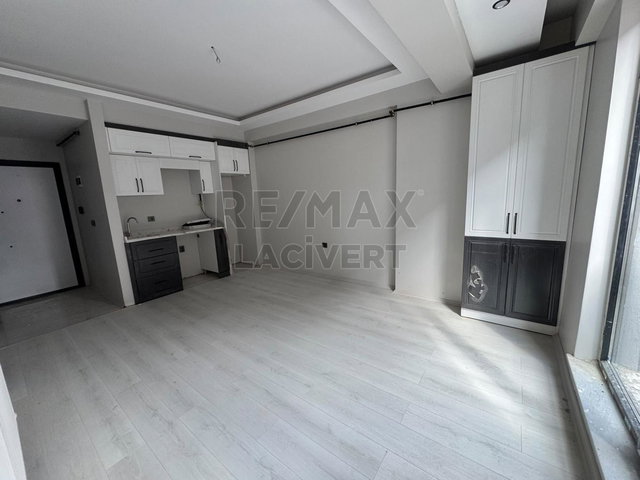 RE/MAX LACIVERT'TEN DADAŞKENT'TE SATILIK 1+1 DAIRE