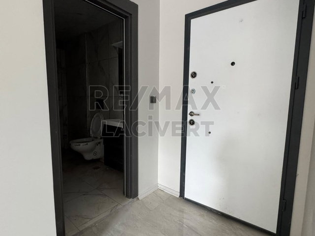 RE/MAX LACIVERT'TEN DADAŞKENT'TE SATILIK 1+1 DAIRE