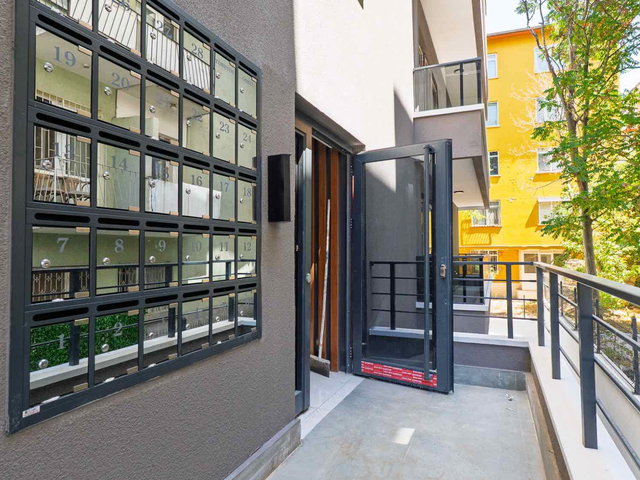 KAVAKLIDEREDE SATILIK CADDE CEPELİ SIFIR DAİRE