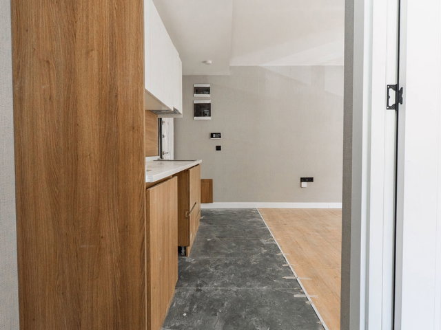 KAVAKLIDEREDE SATILIK CADDE CEPELİ SIFIR DAİRE