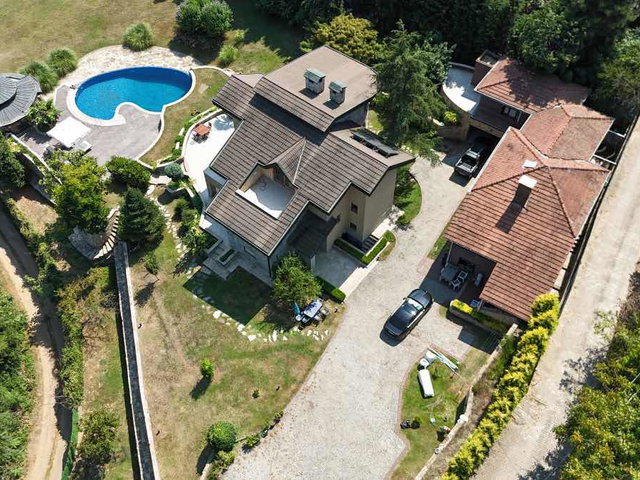 SAPANCANIN 4890M2 ARSA IÇINDE EŞSIZ MANZARALI ÖZEL MALIKANESI