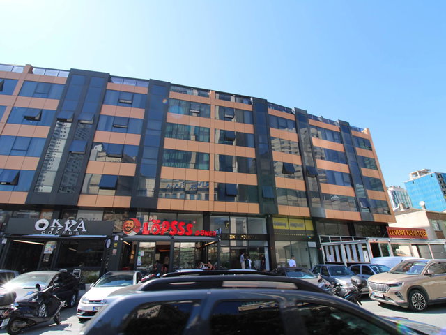 REMAX EBRU'DAN ÖZDİLEK PARK AVM ARKASI LEVENT POİNT REZİDANSTA