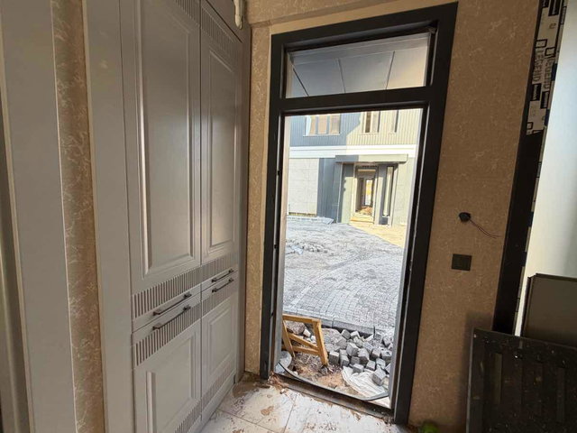 ÇÖLGÜZELI'NDE SATILIK KÖŞE VÎLLA