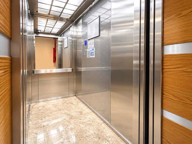 YAŞAMKENT CRYSTAL TOWERS’DA SATILIK LÜKS 4+1 DAİRE