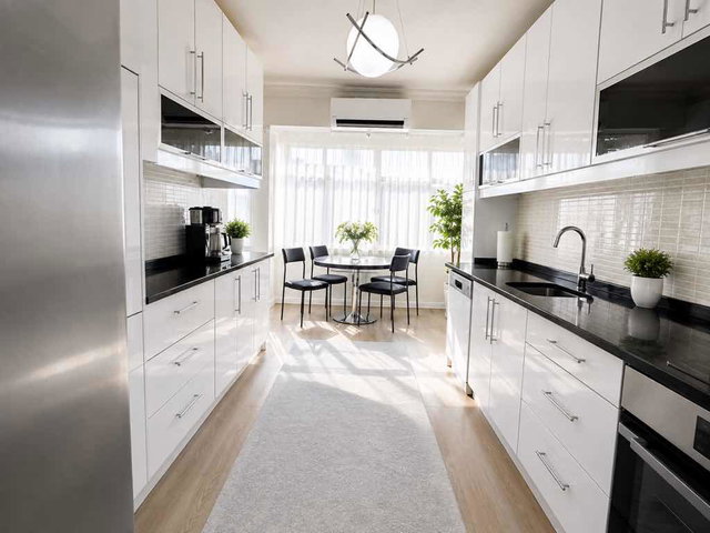 BATIKENT KARDELEN METROYA 100METRE LÜKS YAPILI SATILIK 3+1 DAİRE