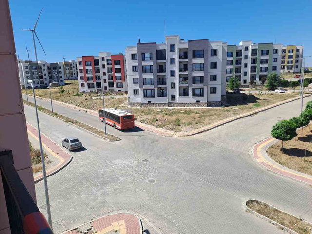 SEFERİHİSAR TOKİ DE ÖNÜ AÇIK KİRALIK 2+1 DAİRE