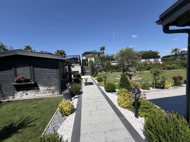 BÜYÜKÇEKMECE TEPEKENT SİTESİ TWINPARK EVLERİ LÜKS 4+1 İKİZ VİLLA
