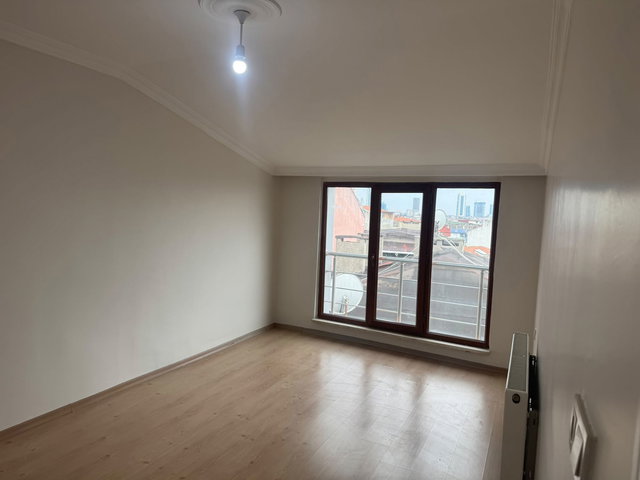 KAĞITHANE SULTAN SELİM DE EBEVEYN BANYOLU KİRALIK DAİRE