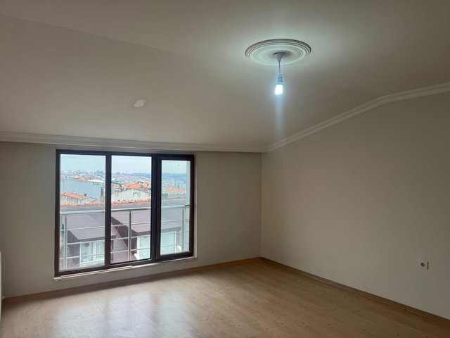 KAĞITHANE SULTAN SELİM DE EBEVEYN BANYOLU KİRALIK DAİRE