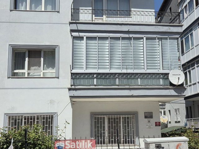 ANKARA HUKUK FAKÜLTESİNE KOMŞU METRO YAKINI YAPILI SATILIK DAİRE
