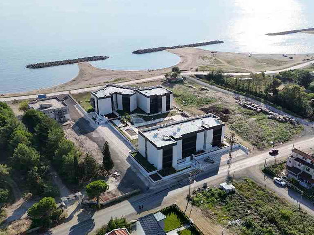 NACİYE ARAPOĞLU/ ERENKÖY SAHİLDE PRESTİJLİ SİTE İÇİ 2+1 DAİRE