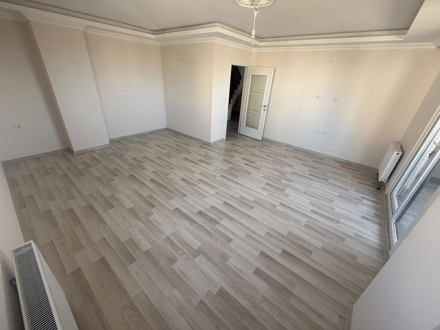 ÇAYIROVA EMEK'TE DENIZ MANZARALI 4+1 DUBLEKS, 185M², TERASLI