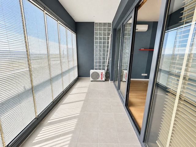 ÖZLEM KILIÇ REMAX- FUAYE TURKUAZ İÇI BAKIMLI , EBV. BANYOLU 2+1
