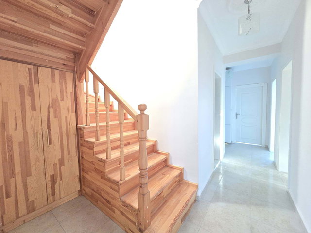 MANAVGAT YAYLA MAH’DE 4+2 GENİŞ 210 M² KİRALIK DAİRE | 3 CEPHE, BALKON, BOŞ