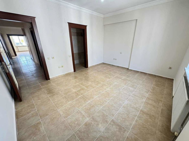 RE/MAX EDE'DEN MERKEZİ KONUMDA SATILIK GENİŞ 4+1 DAİRE