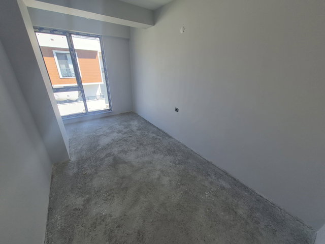 REMAX DREAM'DEN BAŞİSKELE'DE SATILIK SIFIR 2+1 DAİRE