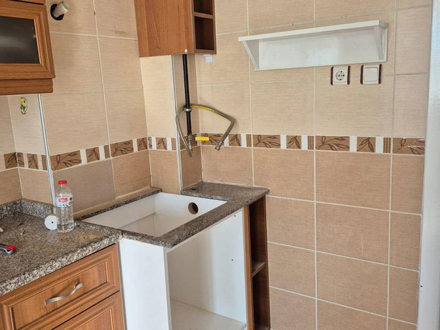 ONİKİŞUBAT’TA 4+1 | 160 M² BRÜT | 8. KAT (SON KAT) | 2 BANYO | BALKONLU KİRALIK DAİRE
