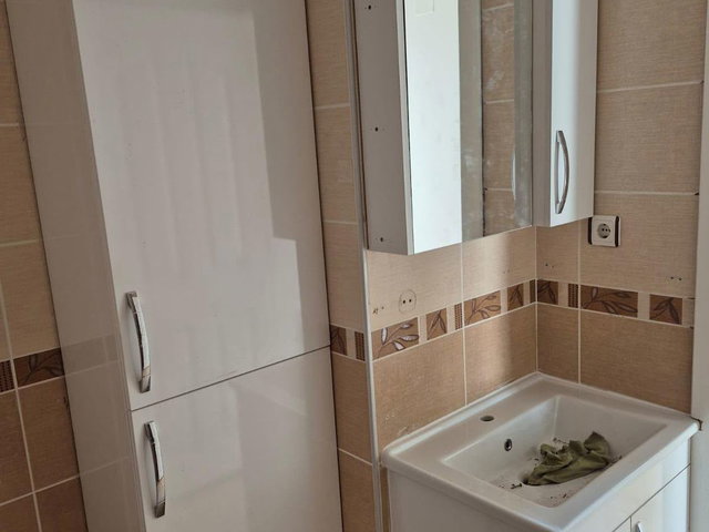 ONİKİŞUBAT’TA 4+1 | 160 M² BRÜT | 8. KAT (SON KAT) | 2 BANYO | BALKONLU KİRALIK DAİRE