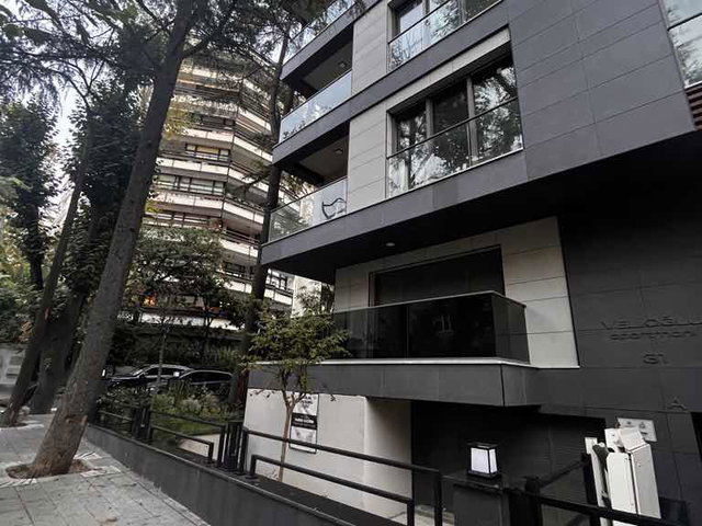ŞAŞKINBAKKAL’DA CADDE & SAHİLE YAKIN, İLK OTURUM 3,5+1 KİRALIK