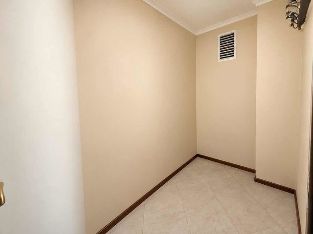 RE/MAX GELİŞİM'DEN BEYLİKDÜZÜ YEŞİLKENT 3 SİTESİ SATILIK 3+1