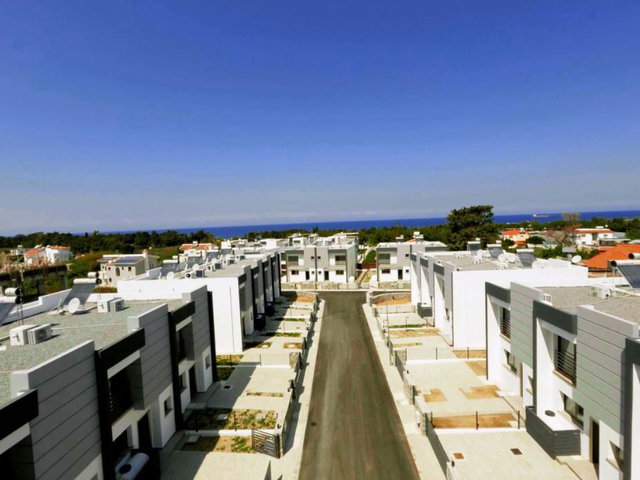 SATILIK İKIZ VILLA - GIRNE, ALSANCAK, KUZEY KIBRIS