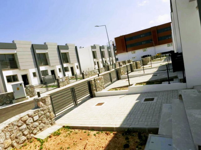 SATILIK İKIZ VILLA - GIRNE, ALSANCAK, KUZEY KIBRIS