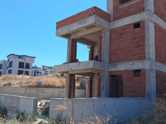 İZMİR KARABURUN MORDOĞAN’DA DENİZ MANZARALI SATILUK 4+1 NA TAMAM VİLLA