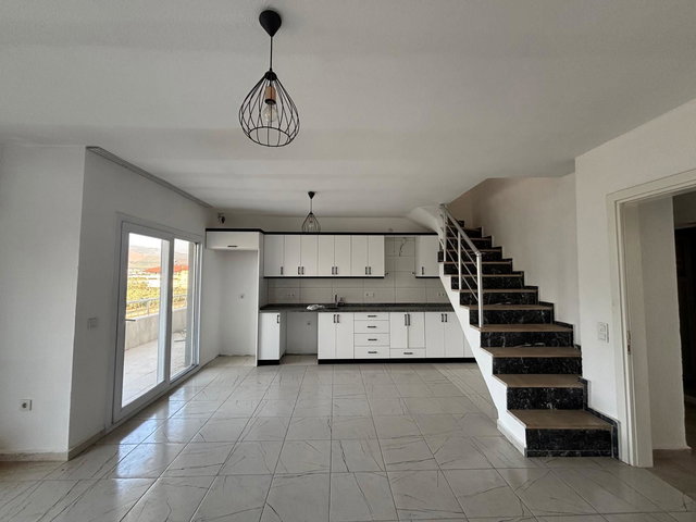 FETHİYE KARAÇULHA’DA 4+1 | 170 M² NET | 2 BANYOLU, BALKONLU, BOŞ KİRALIK DAİRE