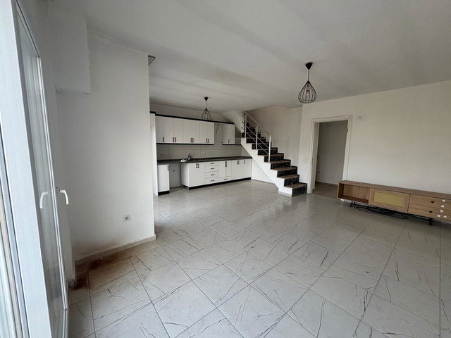 FETHİYE KARAÇULHA’DA 4+1 | 170 M² NET | 2 BANYOLU, BALKONLU, BOŞ KİRALIK DAİRE