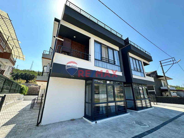 RE/MAX DREAM FARKIYLA  İZMİT TÜYSÜZLERDE TEMİZ SIFIR EŞYALI 1+1 KİRALIK DAİRE