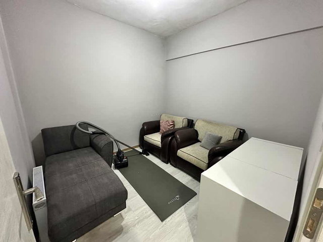 RE/MAX DREAM İZMİT M.ALİPAŞADA TRAMVAYA YAKIN  AYRI MUTFAKLI EŞYALI 1+1 KIRALIK DAIRE