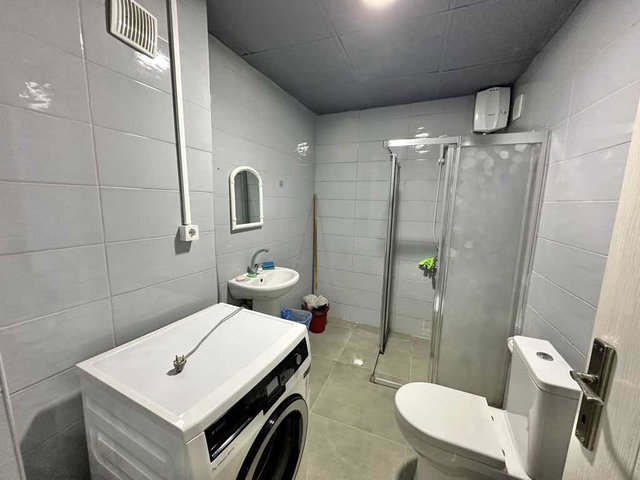 RE/MAX DREAM İZMİT M.ALİPAŞADA TRAMVAYA YAKIN  AYRI MUTFAKLI EŞYALI 1+1 KIRALIK DAIRE