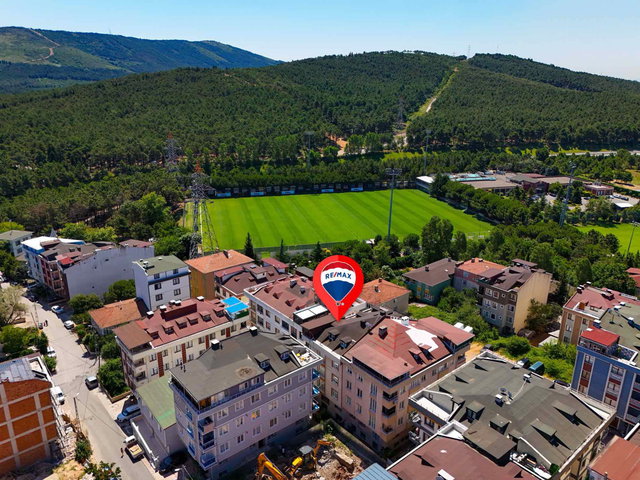 SANCAKTEPE'DE ÖZEL TASARIMLI ORMAN MANZARALI SATILIK 4+2 DUBLEKS