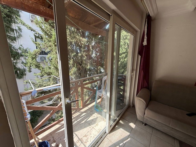 GIRNE MERKEZ PATARA SITESINDE EŞYALI SATILIK 1+1 DAIRE