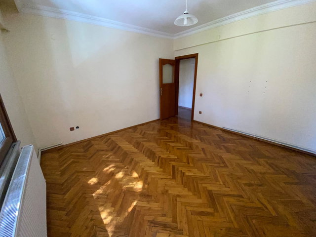 TUZLA POSTANE MAH. 140 NET METRE KARE GENIŞ 3+1 KIRALIK DAIRE