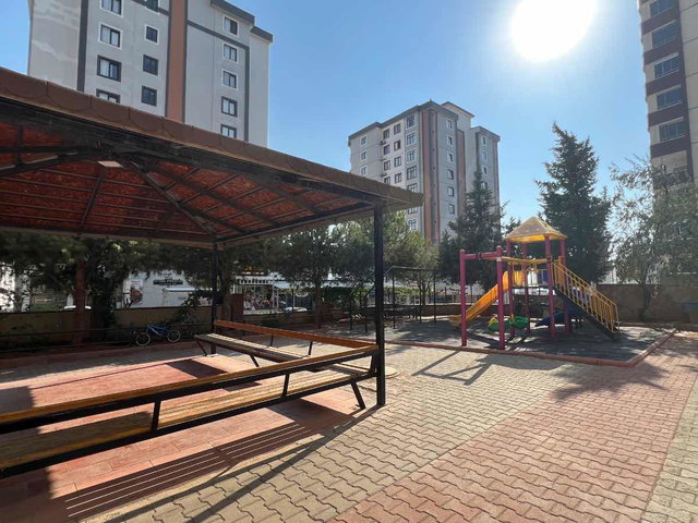 RE/MAX EDE'DEN | SÜLEYMAN ŞAH'TA PRESTIJLI SITEDE SATILIK 4+1