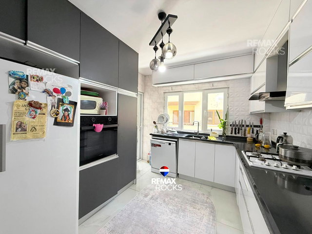 GİRNE ESENTEPE MERKEZ’DE GÜNEY CEPHELİ 3+1 | 2 BANYO | BALKON | BOŞ & KREDİYE UYGUN