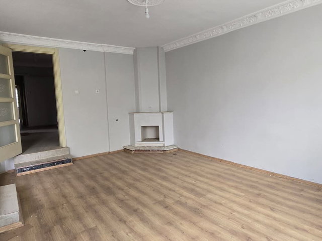 İSTASYON CADDESİ ANAYOL ÜZERİ MERKEZİ KONUMDA SATILIK 3+1 DAİRE