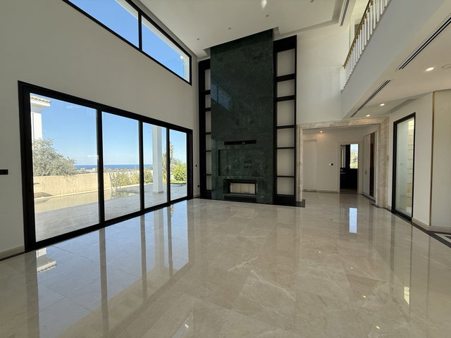 GIRNE BELLAPAIS SATILIK ULTRA LÜKS 4+1 ÖZEL HAVUZLU VILLA