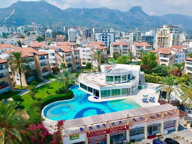 YUKARI GIRNE'DE HAVUZLU SITE İÇINDE KİRALIK 1+1 DAIRE