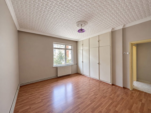 *MERKEZİ KONUMDA  3+1 DAİRE  | AFYON LİSESİ ARKASI  KREDİYE UYGUN FIRSAT DAİRE*