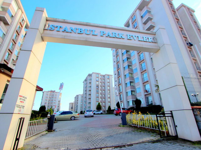 LENS İSTANBUL YAKINI İSTANBUL PARK EVLERİ 3+1 SATILIK DAİRE