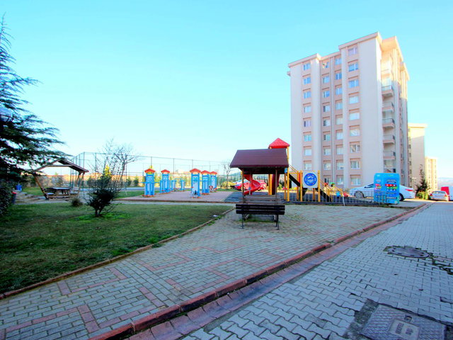 LENS İSTANBUL YAKINI İSTANBUL PARK EVLERİ 3+1 SATILIK DAİRE