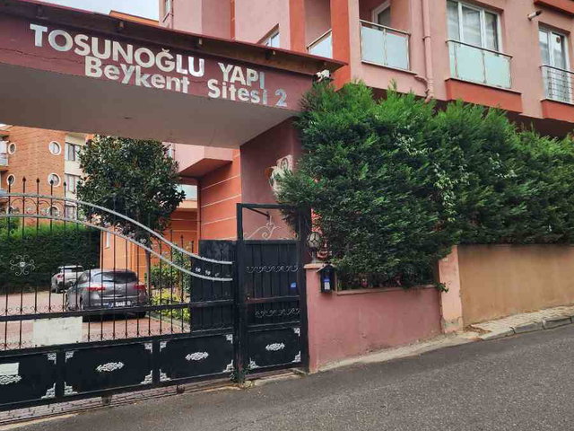 TUZLA AYDINLI’DA BEYKENT SİTESİ 2’DE 2+1 | 2 BANYO | BALKON | DOĞU-GÜNEY CEPHE
