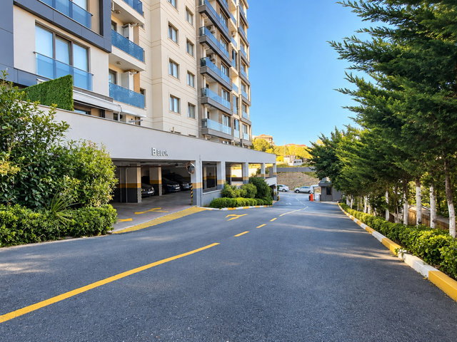 PENDİK’TE SİTE İÇİNDE GÜNEY CEPHE 3+1 | 125 M² | 2 BANYOLU | BALKONLU