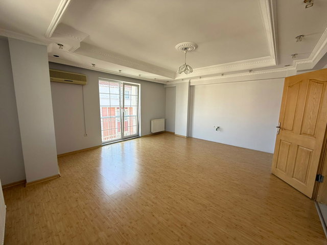 REMAX'TAN DEMIRKAPI'DA METROYA YAKIN KIRALIK 2+1 ARAKAT DAIRE